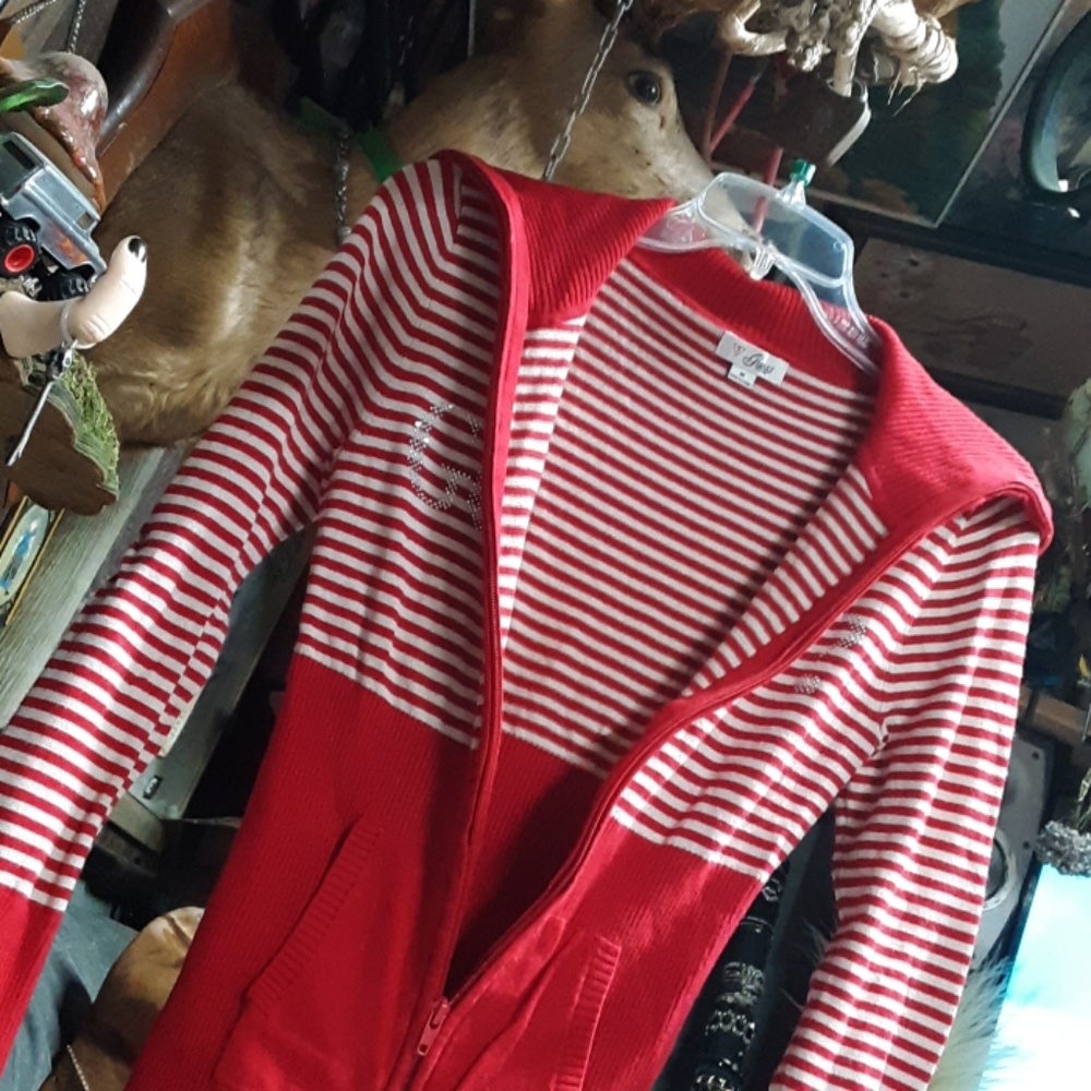 Sweater - Picture 2 of 4